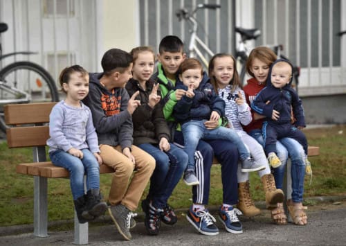 Children with migrant background