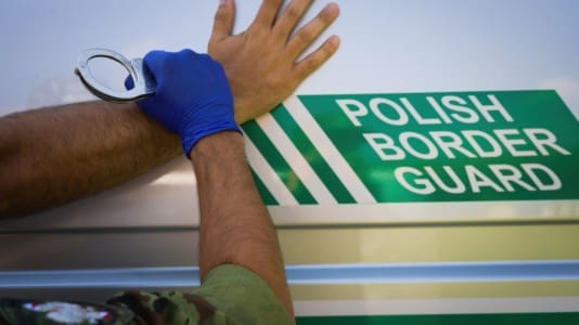 Polish Border Guard Trafficker from India attacks Polish border guard