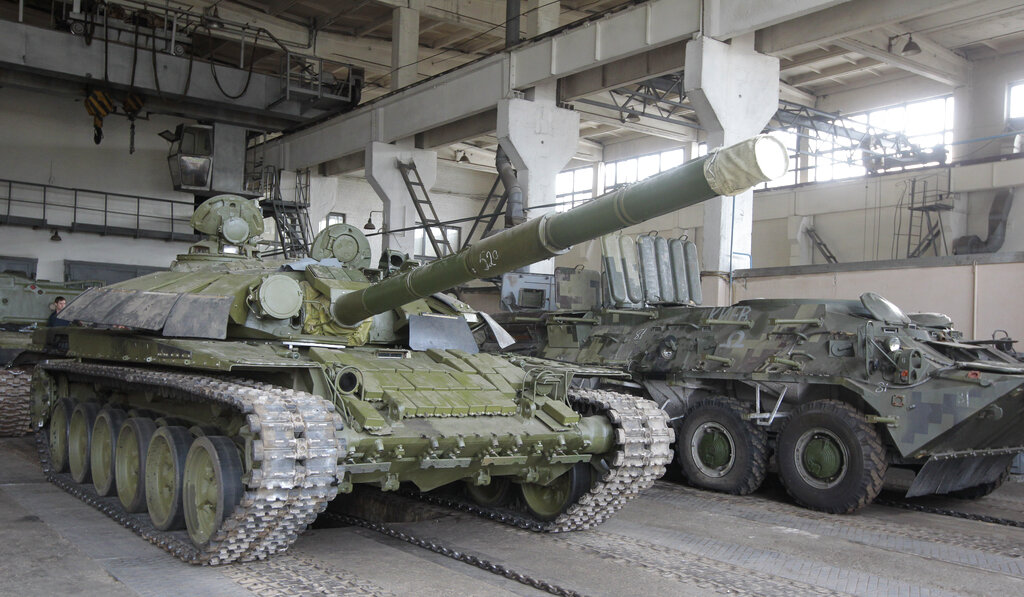 Ukraine heavy weapons