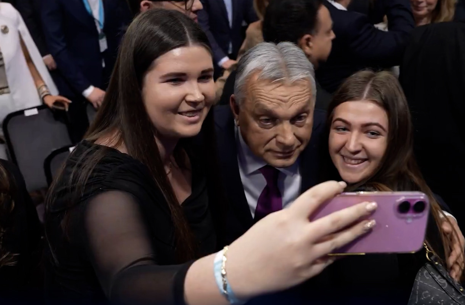 Orbán’s Fidesz party now leads in Politico’s Poll of Polls for first time in a year