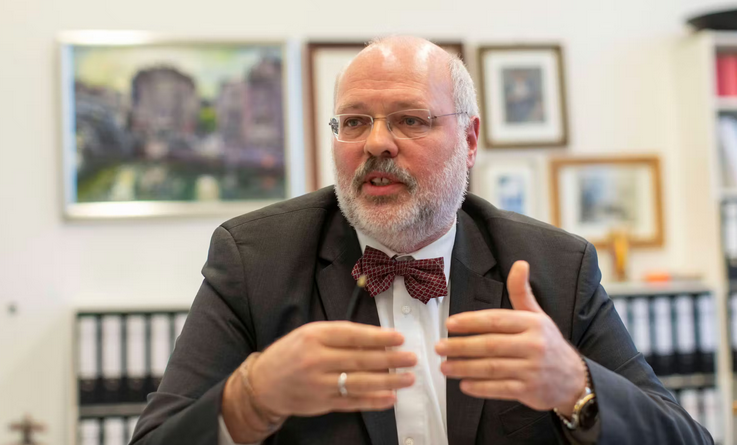 No mass repatriation of Ukrainians after peace deal, says Berlin immigration chief