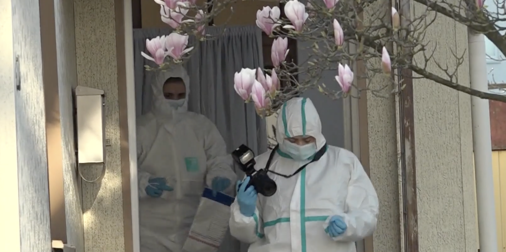 Germany: Father with migration background beats wife to death with a hammer, puts 13-year-old daughter on life support