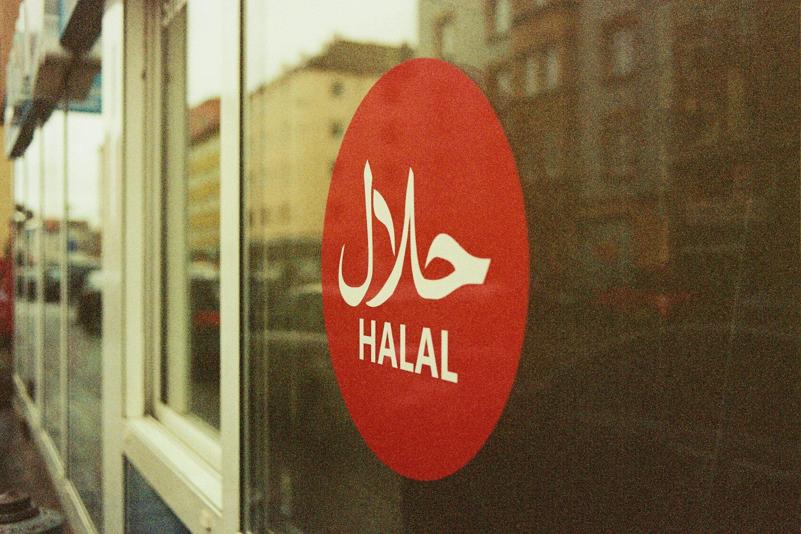 Halal restaurant in France slammed for dedicated women’s area shut down over dozens of health violations